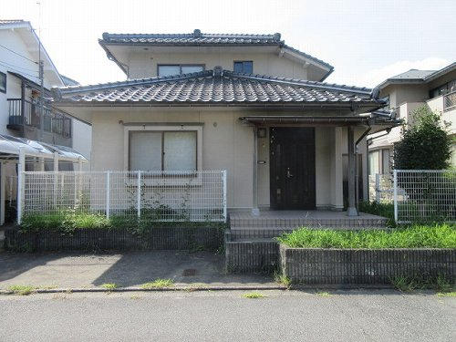 鳥取市地区(千代川以東・国府・駅南) 構造:木造2階建土地面積:314.74平米 ( 95.2坪 ) 建物面積:125.96平米 ( 38.1坪 )