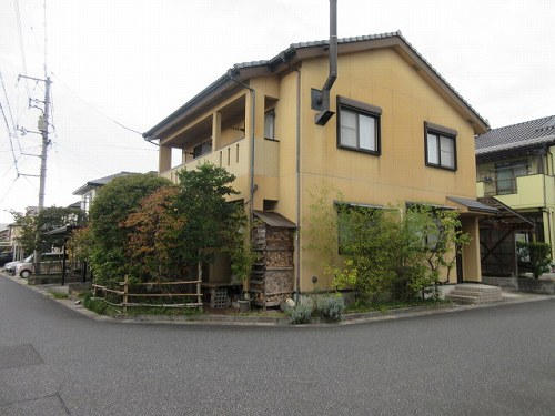 鳥取市地区(千代川以東・国府・駅南) 構造:木造2階建土地面積:137.89平米 ( 41.71坪 ) 建物面積:139.25平米 ( 42.12坪 )