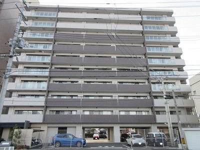 鳥取市地区(千代川以東・国府・駅南) 構造:RC専有面積:70.81平米 ( 21.42坪 )