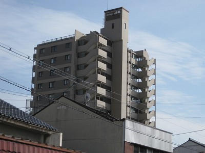 鳥取市地区(千代川以東・国府・駅南) 構造:SRC専有面積:60.82平米 ( 18.39坪 )